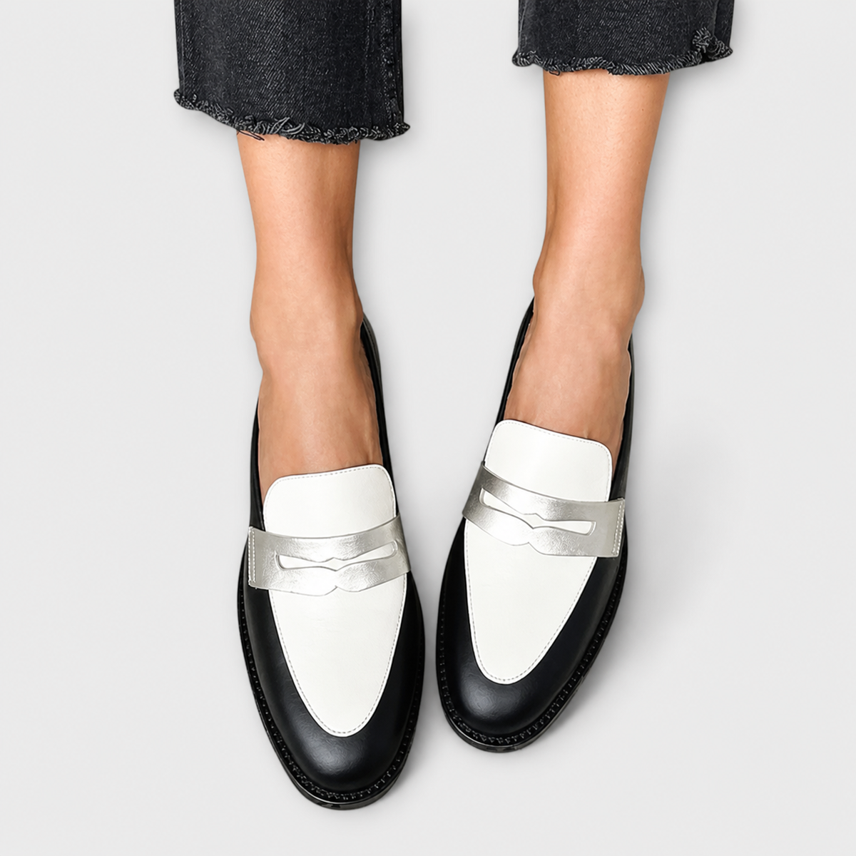 Magdalena | Black Moccasins with Metallic Shine