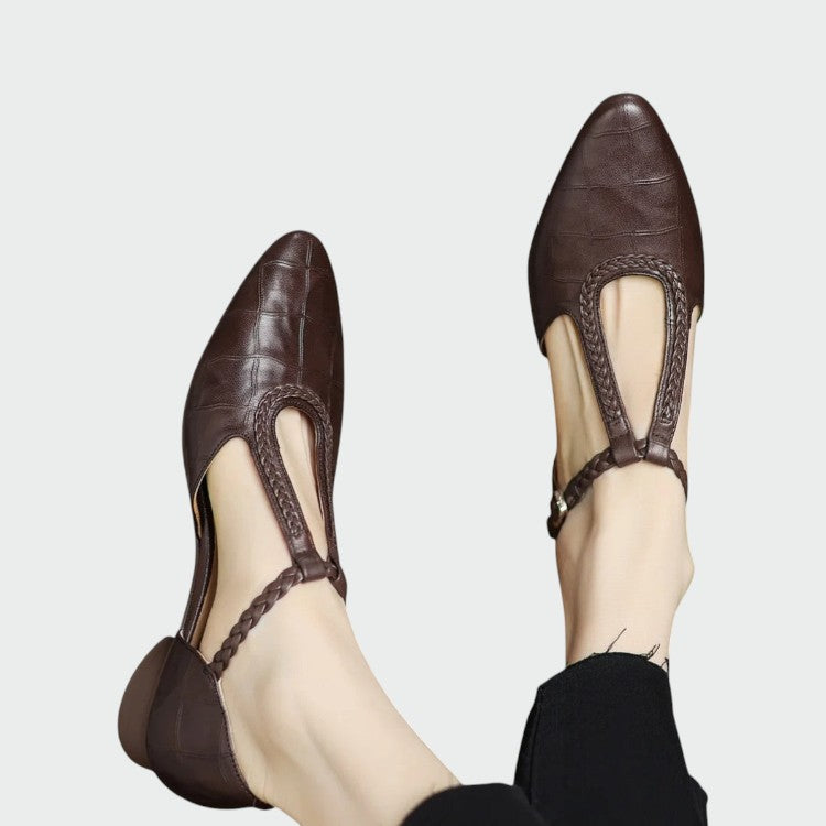 Oblivia - Mary Jane shoes with pointed T-strap