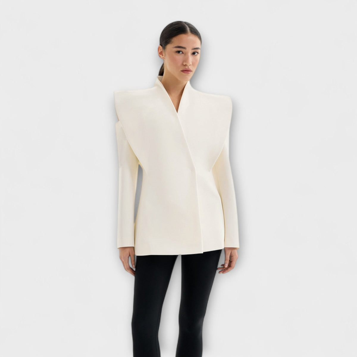Valeria | Sculptural Shoulder Blazer