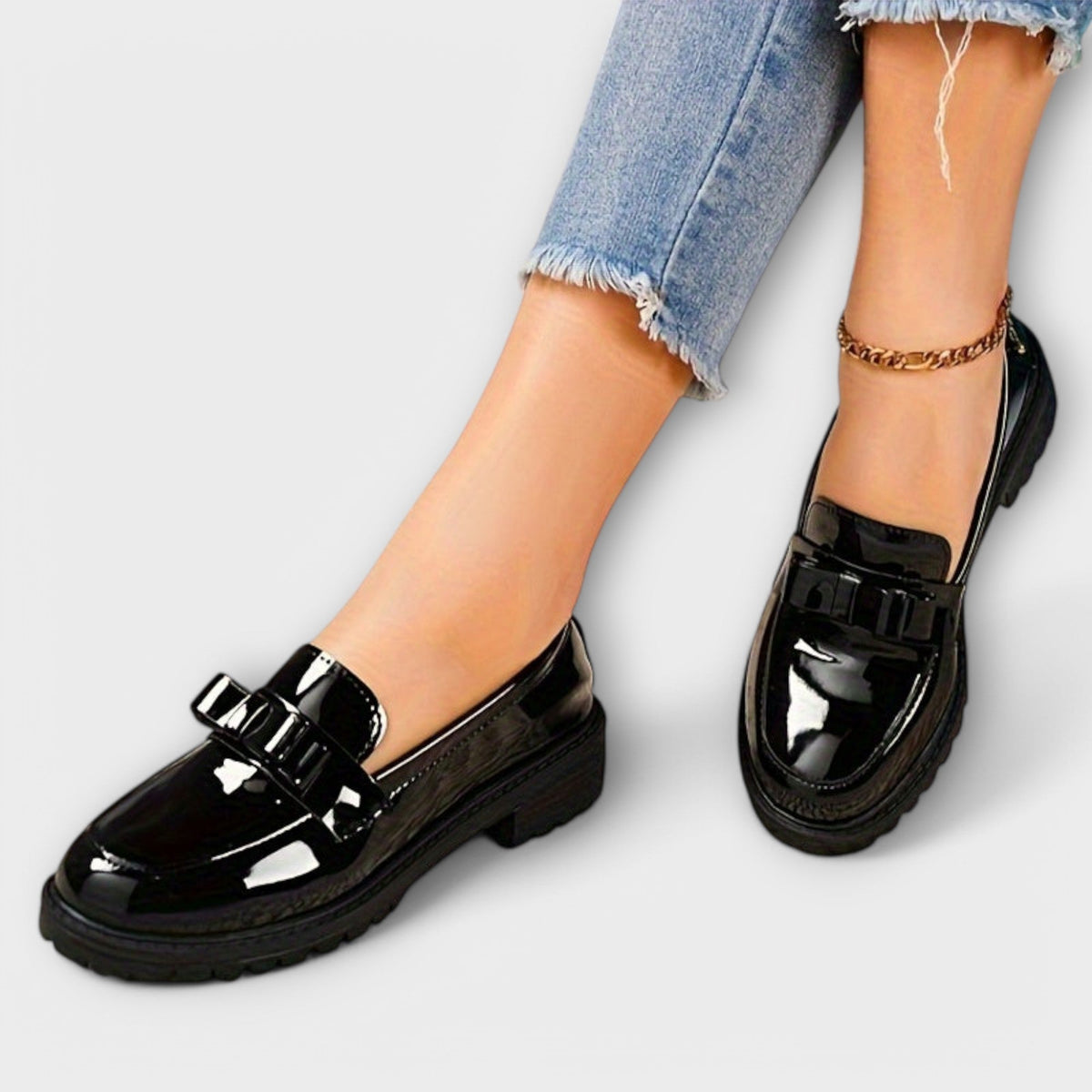 Zuzana ™ | Preppy Moccasins