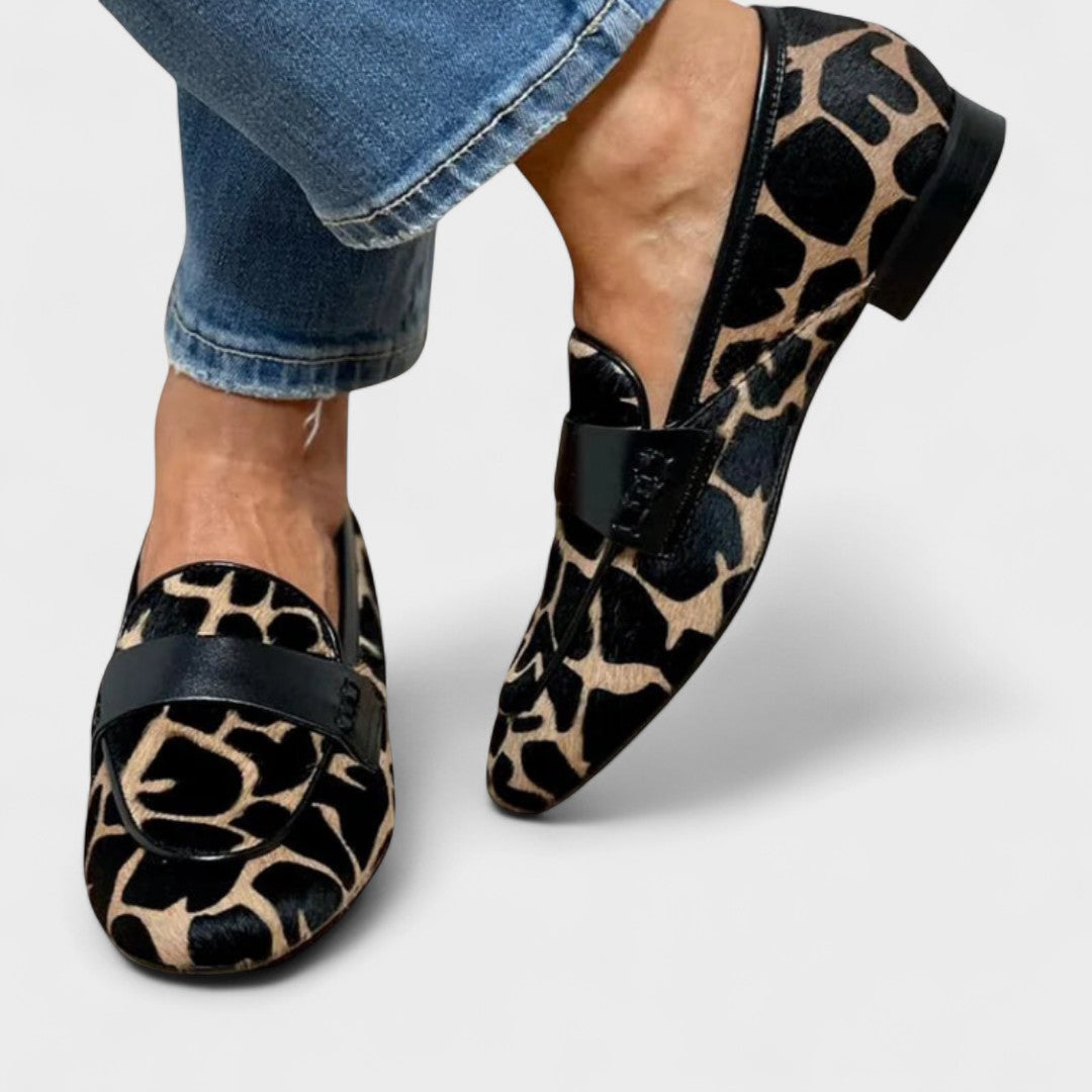 Filipa – Loafers with Animal Print