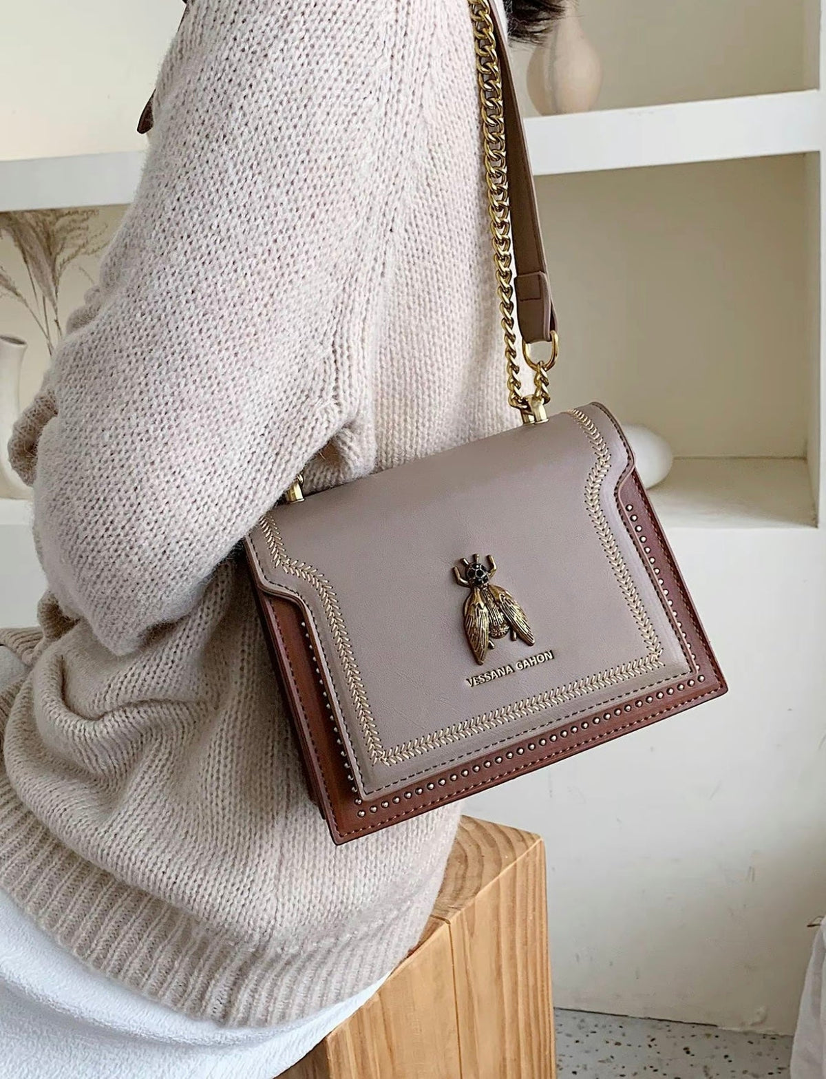 KATÉLORIA CHAIN BAG