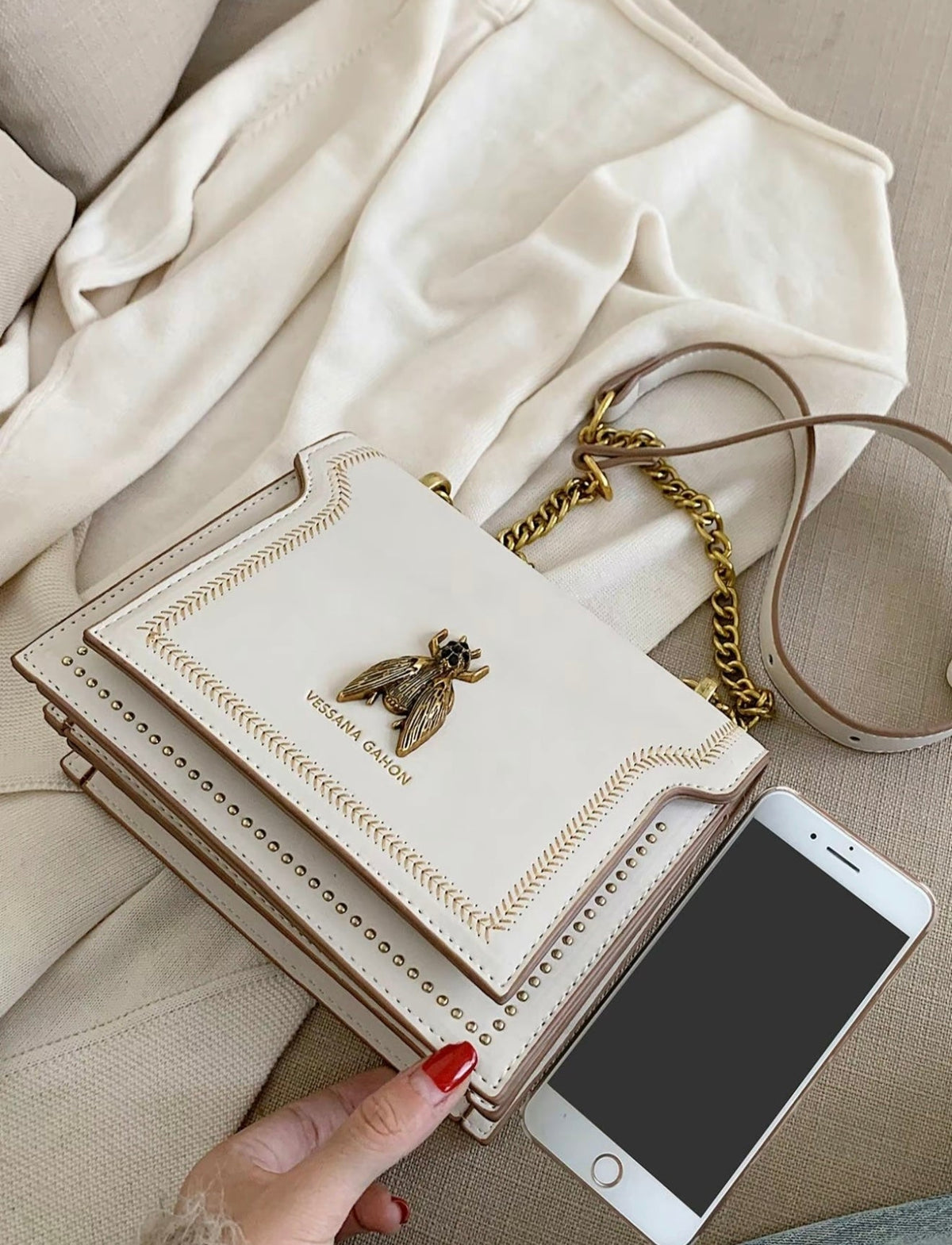 KATÉLORIA CHAIN BAG