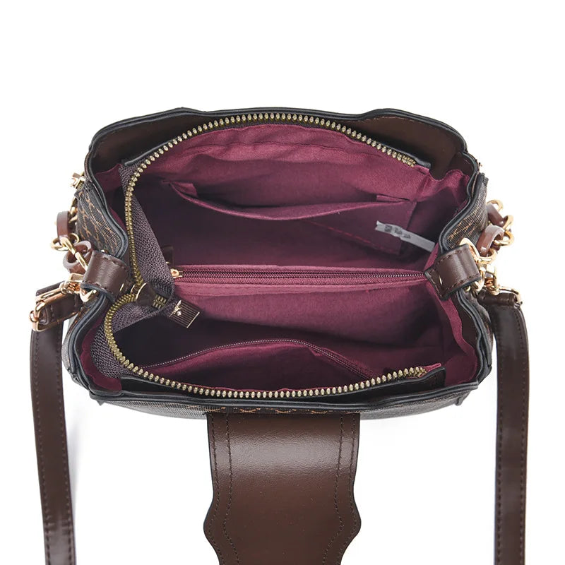 KATÉLISE CHARM BAG