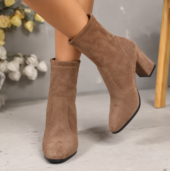 Amélie™ | Elegant Suede Ankle Boots