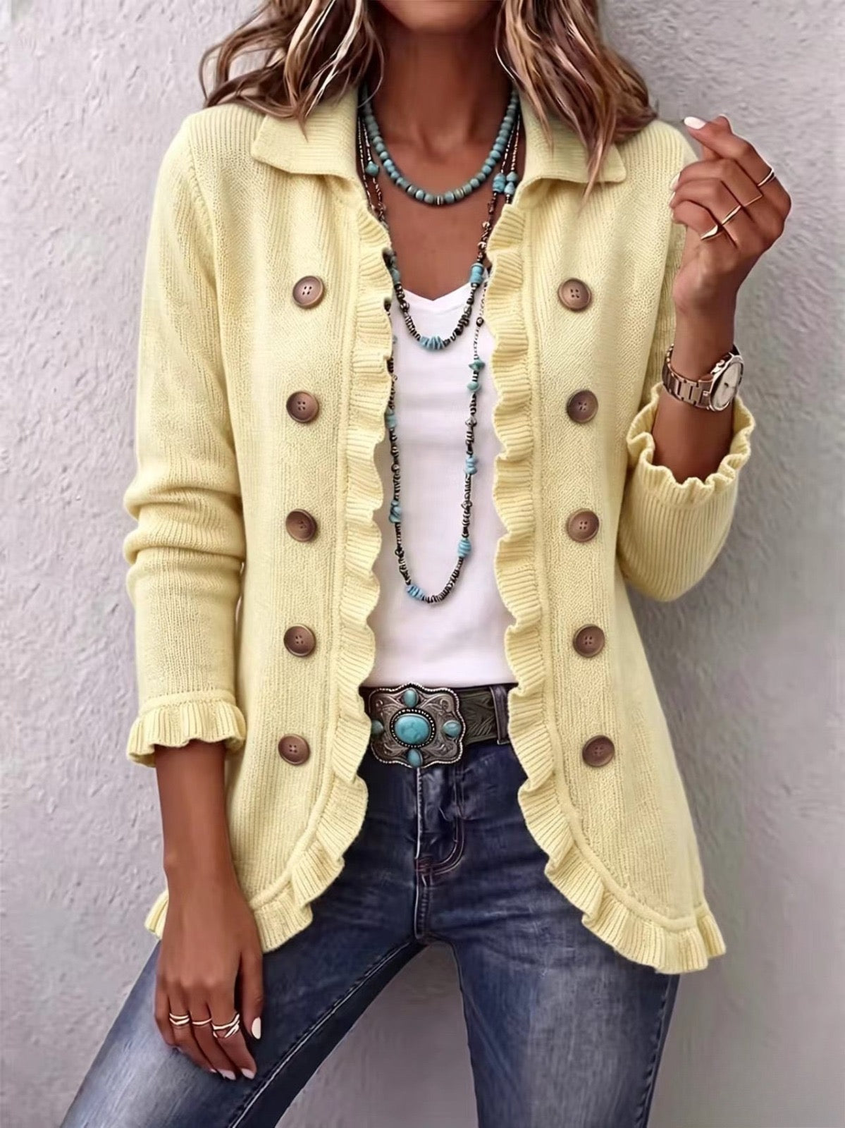 Liliana | Ruffled Cream Knit Jacket