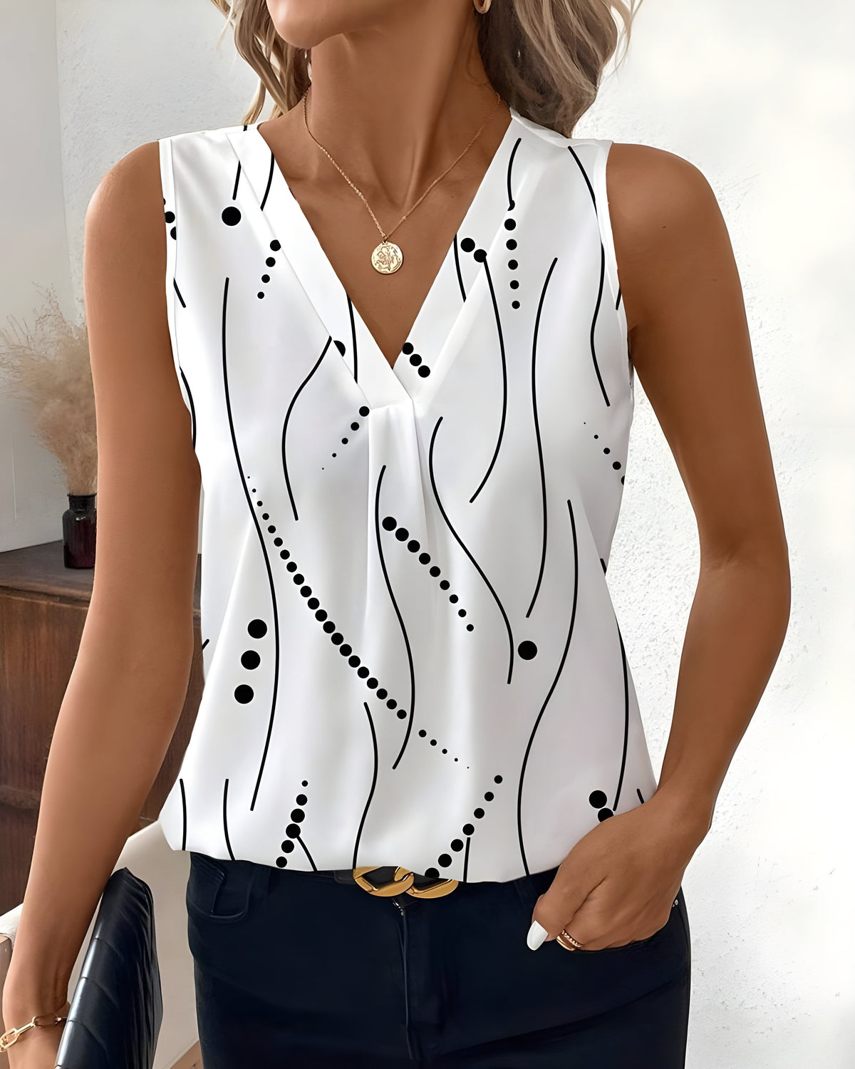 Aster | Feminine Sleeveless Cardigan with Pleated Look