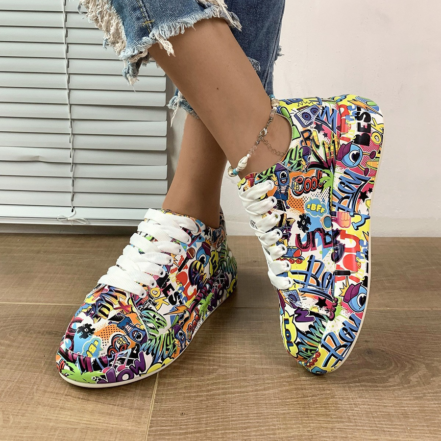 Mia - Women's Graffiti Print Low-Cut Sneakers