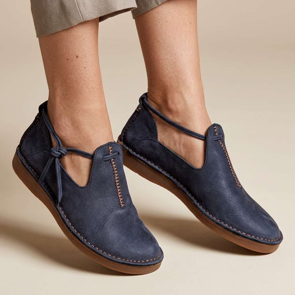 Velora | Comfortable loafers with adjustable strap